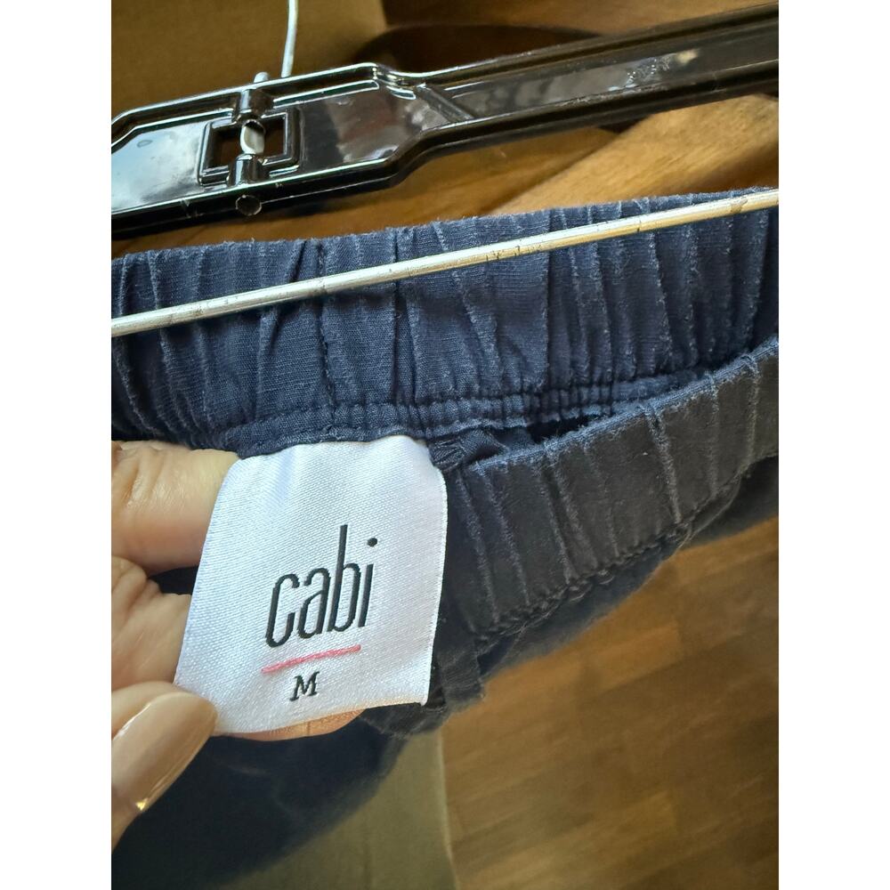 Cabi Coastline pant from Spring 2026. PLEASE READ HAS STAIN size Medium - Picture 7 of 11